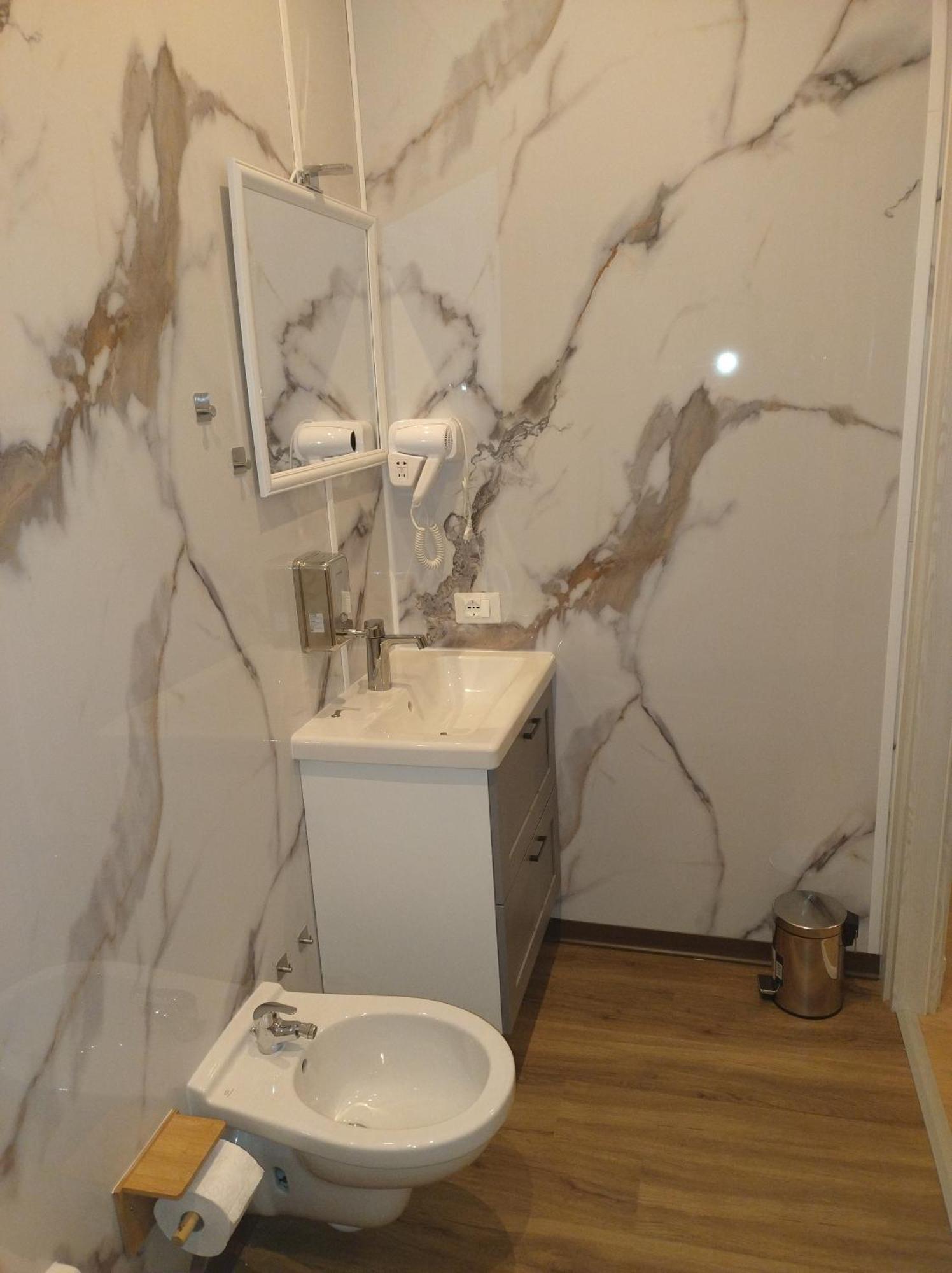 Affittacamere Via Bini Prato  Habitación foto